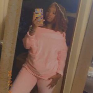 Meet your Posher, Lexis